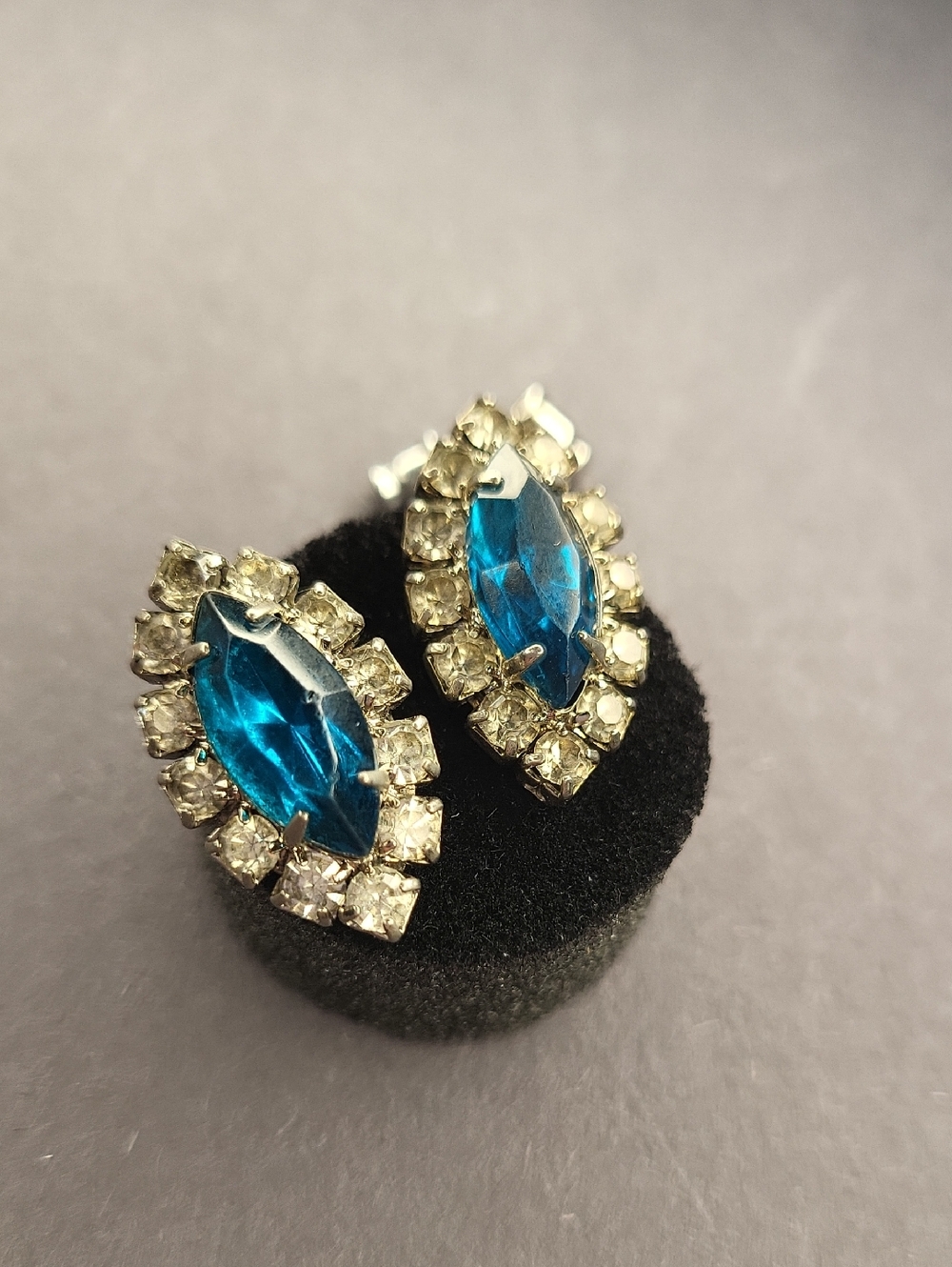 Vintage Blue and Silver Women's Earrings